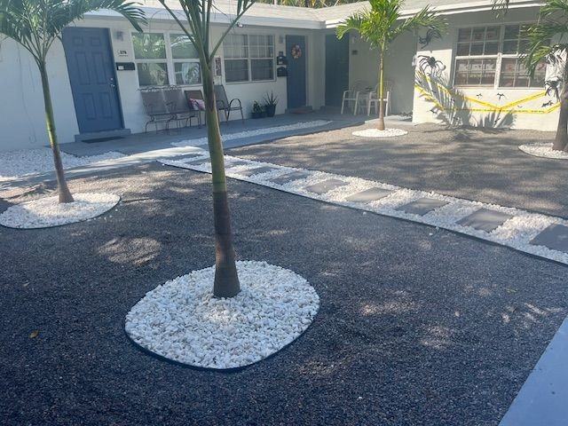 265 Northwest 32nd Street - Photo 2 of 9