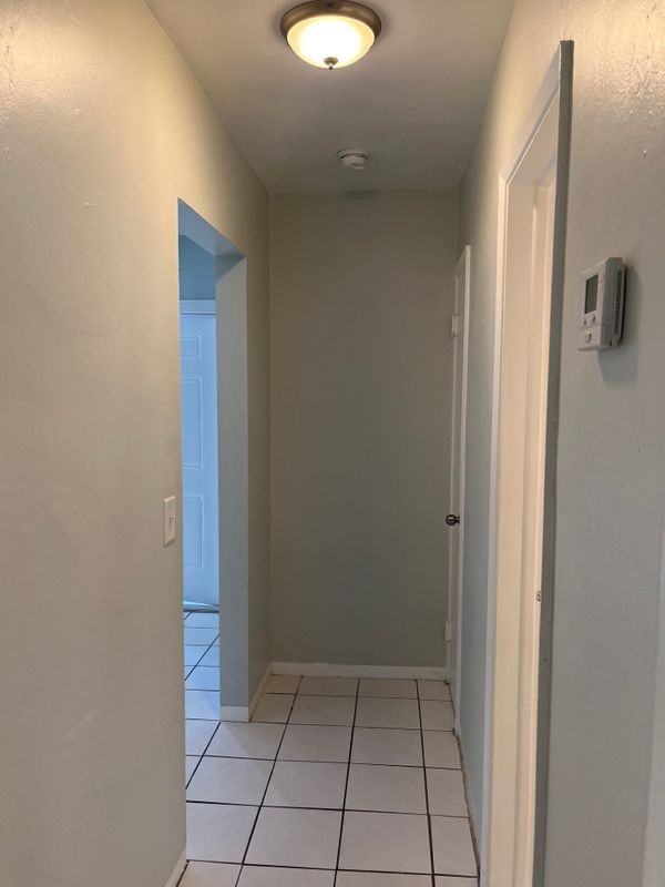 265 Northwest 32nd Street - Photo 5 of 9