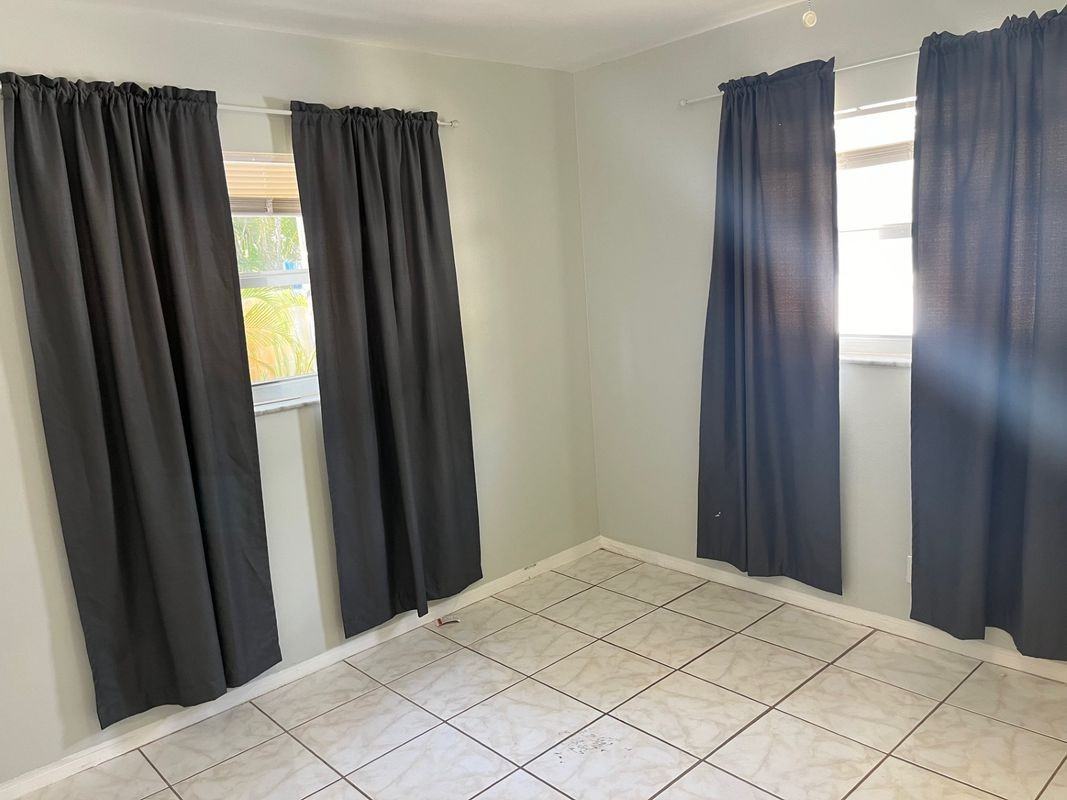 265 Northwest 32nd Street - Photo 7 of 9