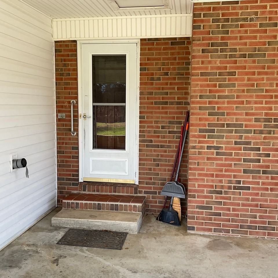 3251 Bluegrass Ln - Photo 3 of 35