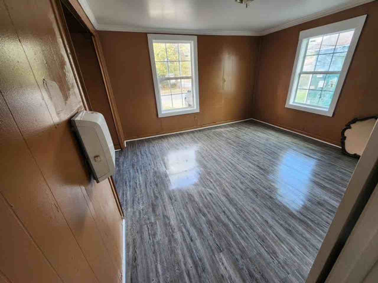 805 Saint Cyr Ave - Photo 3 of 8