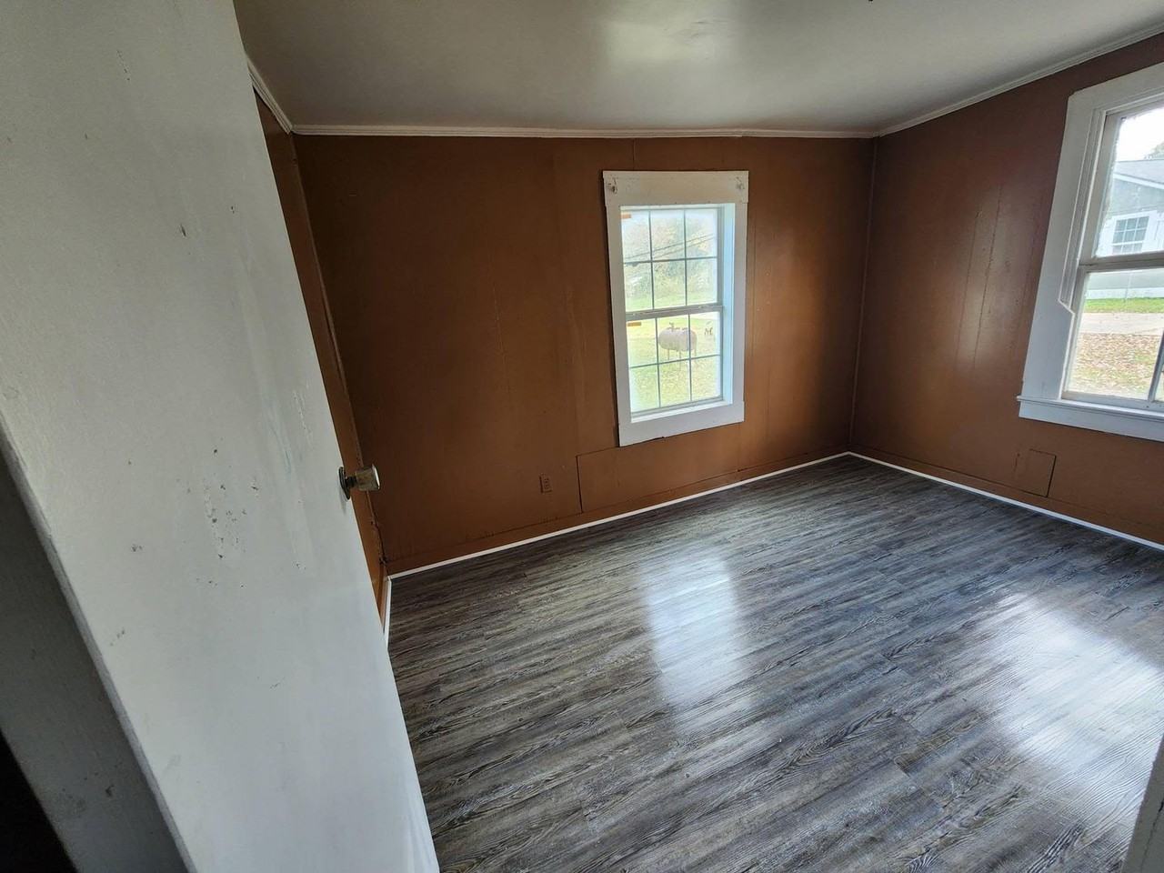 805 Saint Cyr Ave - Photo 4 of 8