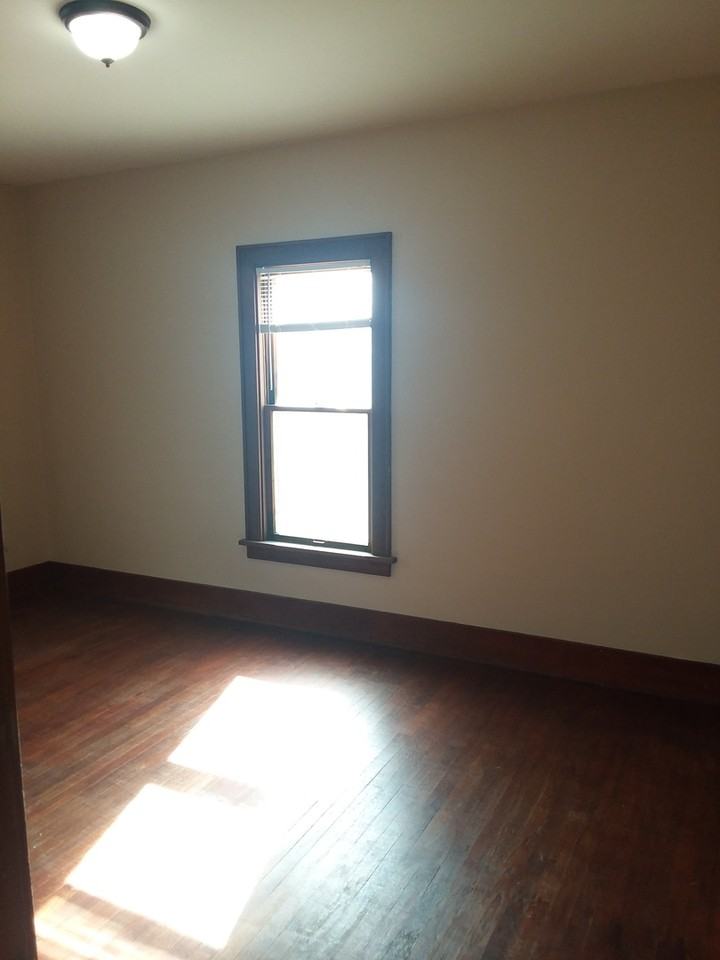 904 S Kimball St - Photo 5 of 11