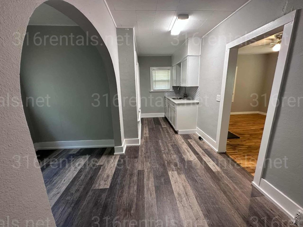 902 N Dellrose Ave - Photo 6 of 12