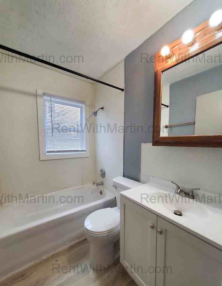 736 Sherman Avenue - Photo 7 of 11