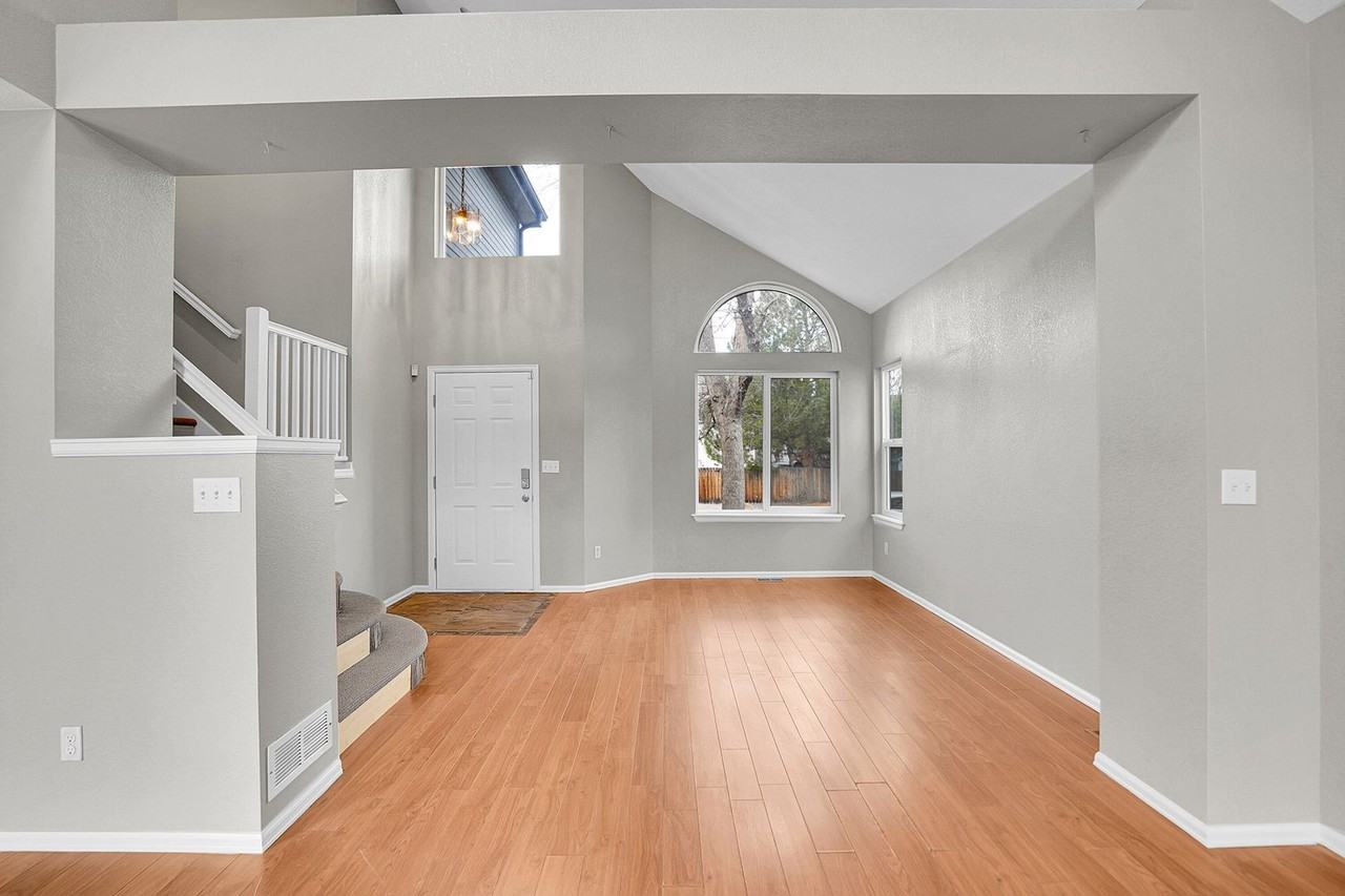 4344 Fern Ave - Photo 4 of 30