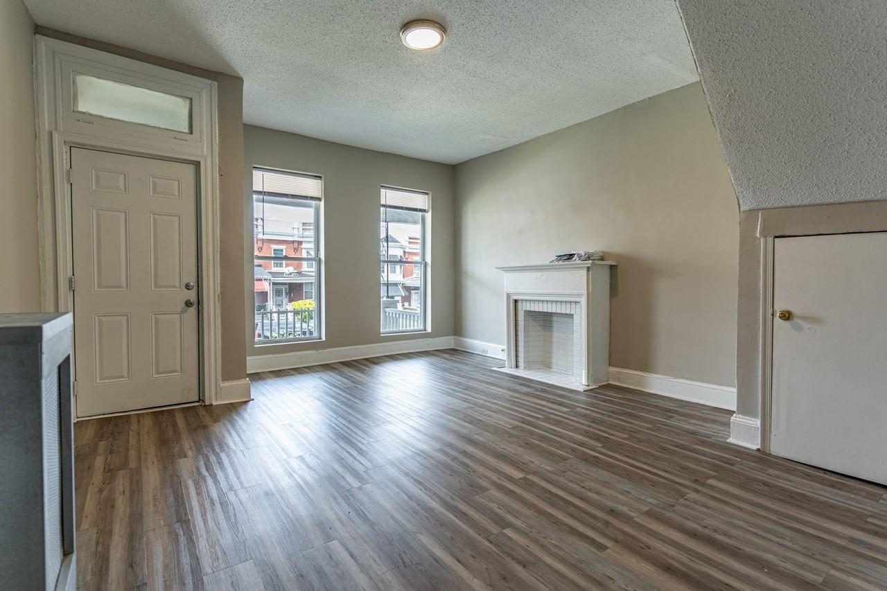 1923 E 31st St - Photo 3 of 21