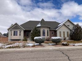 featured image of 1992 775 South