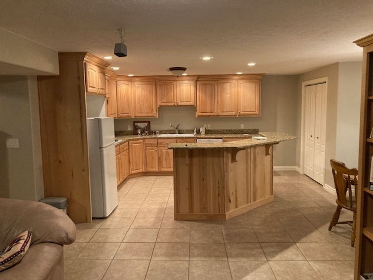 1992 775 South - Photo 5 of 18