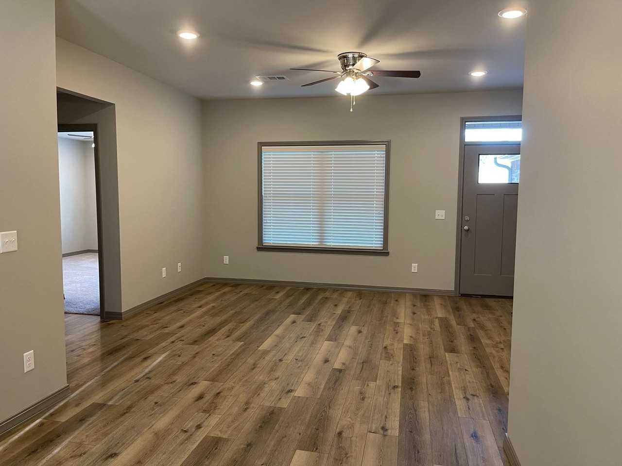 104 Praire Creek Dr - Photo 2 of 19