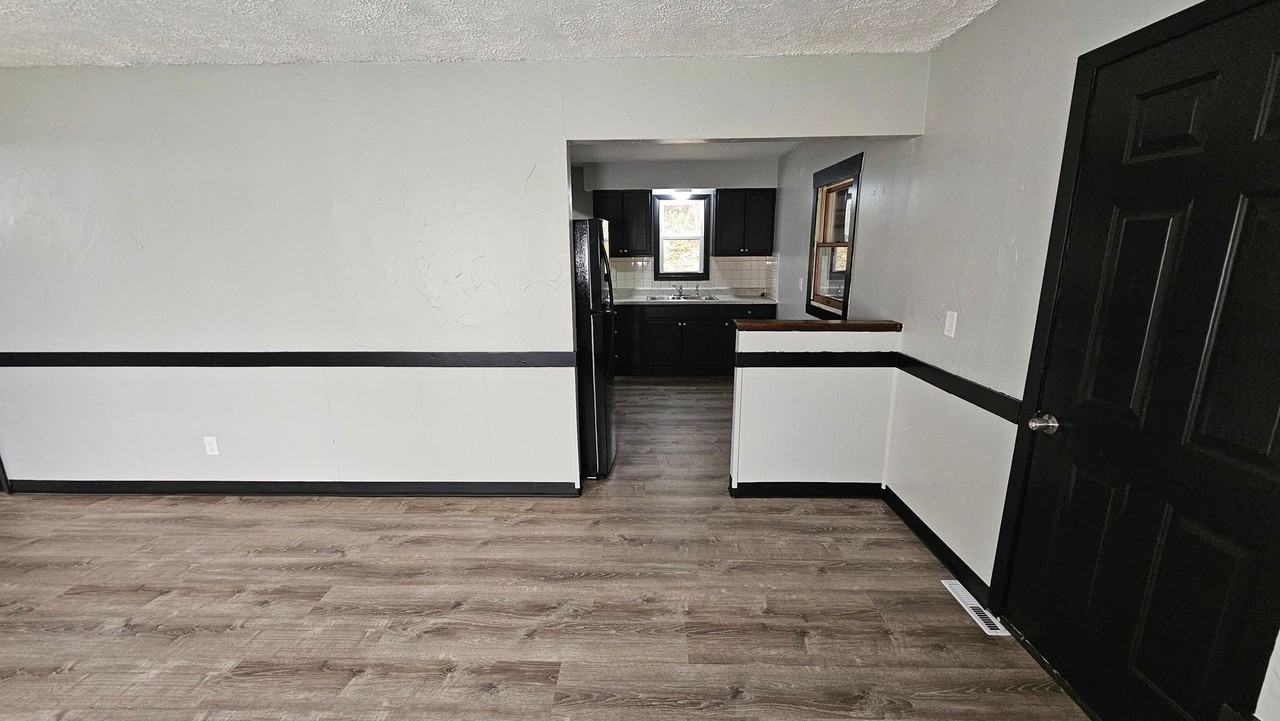 184 Cliffbrook Drive - Photo 3 of 20