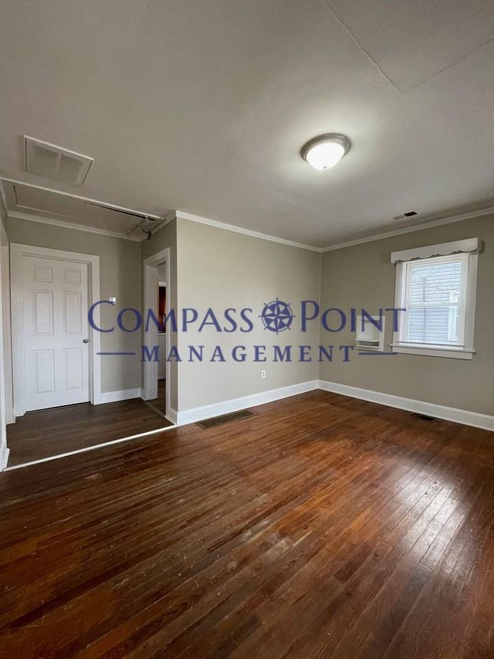 809 Shelby Ave - Photo 2 of 20