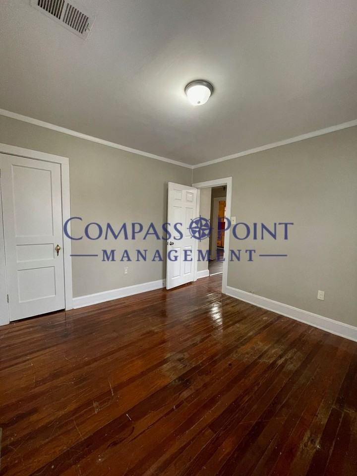 809 Shelby Ave - Photo 5 of 20