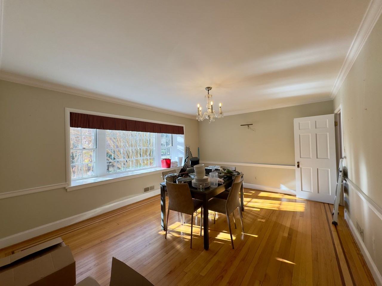 5113 N Charles St - Photo 5 of 36