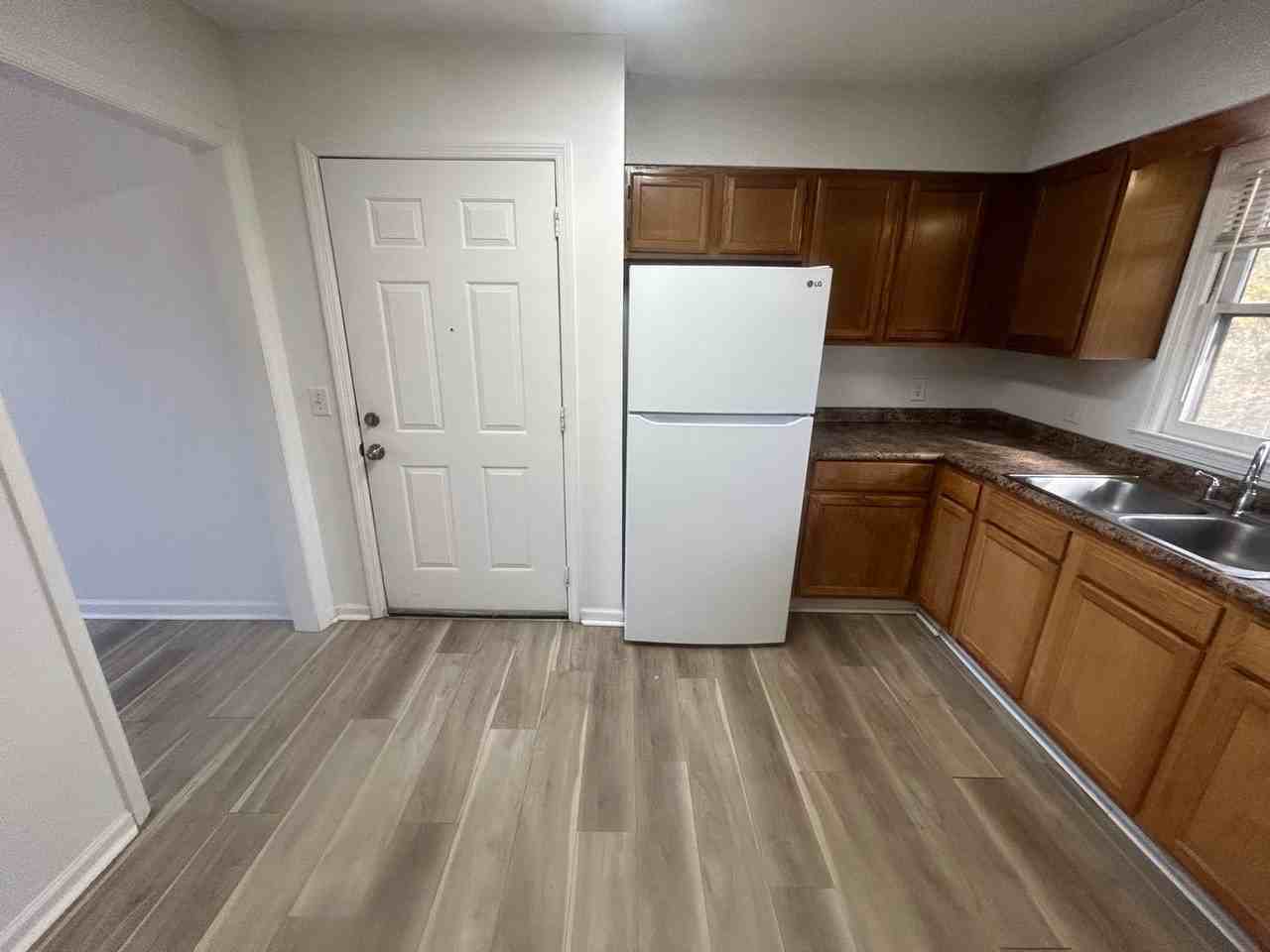 1723 Stahl St - Photo 6 of 17