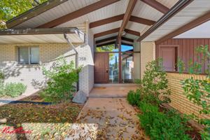 featured image of 358 100 East Street