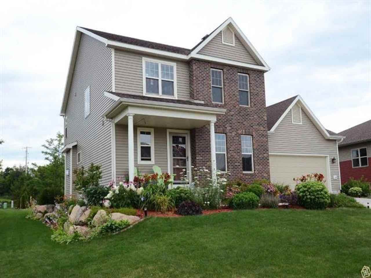 1139 Cathedral Point Dr - Photo 2 of 28