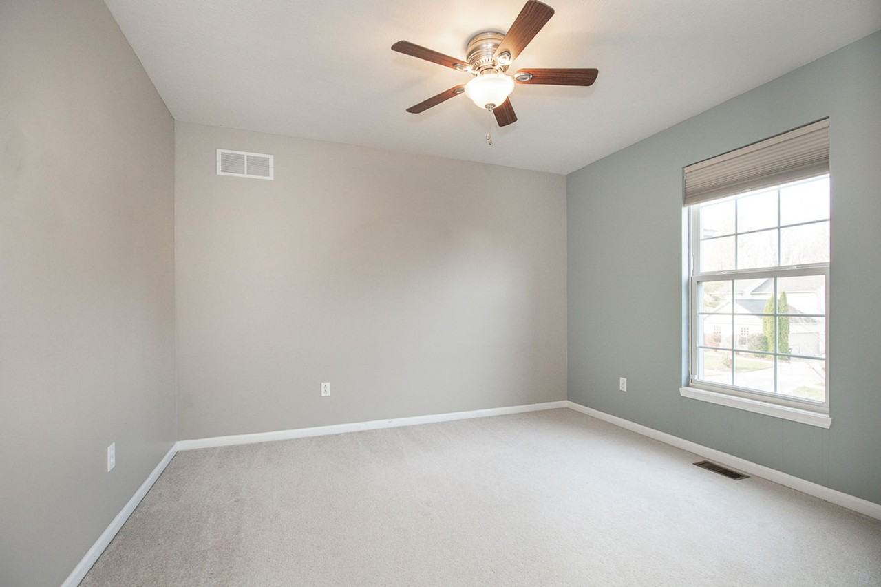 2553 Seton Dr - Photo 5 of 49