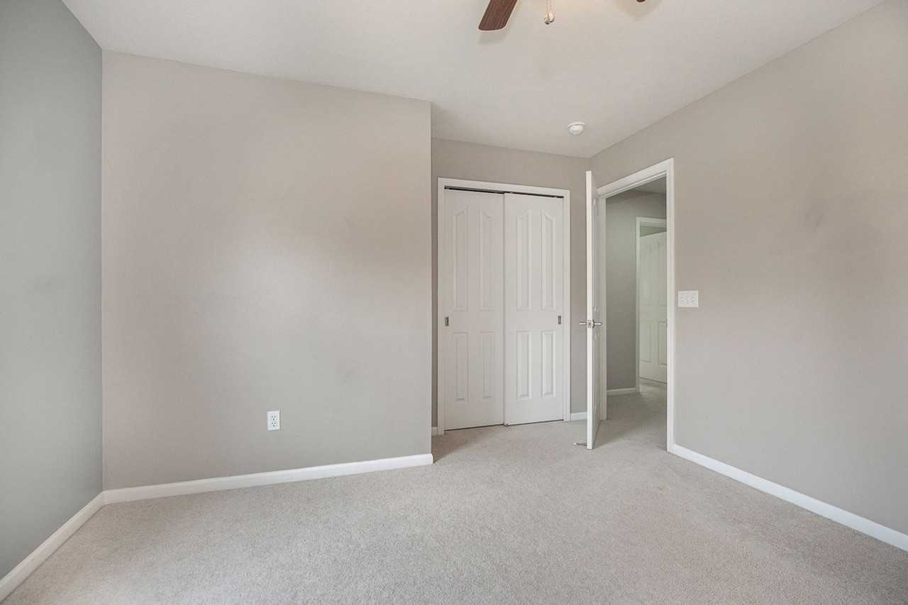 2553 Seton Dr - Photo 6 of 49