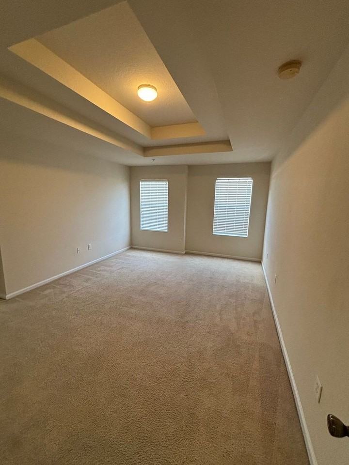 2940 Langdon Ln S - Photo 7 of 31