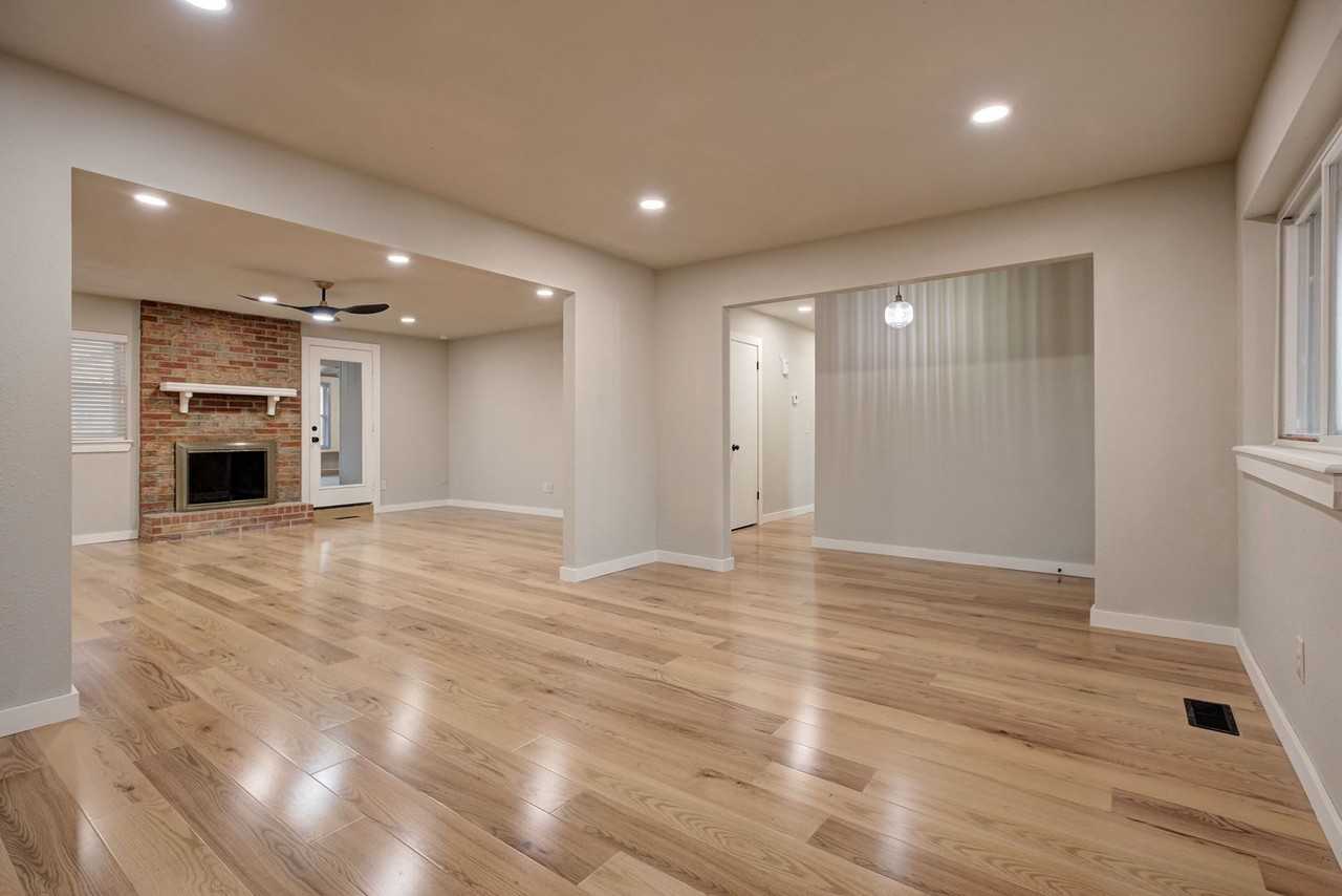 314 N Lakeside Ter - Photo 7 of 47