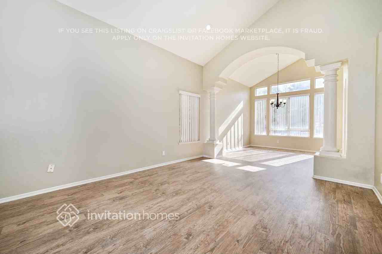 3112 Fulham Ct - Photo 4 of 18