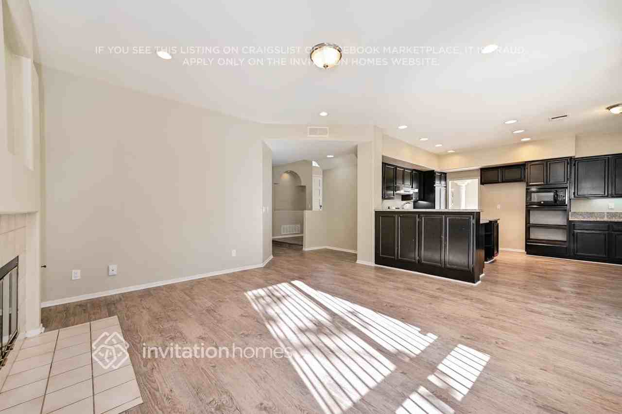 3112 Fulham Ct - Photo 7 of 18