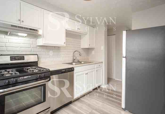 3163 Bradbury Dr - Photo 6 of 15