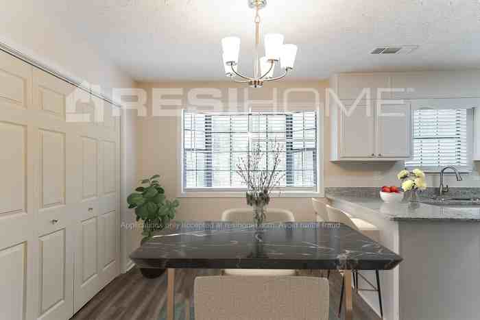 6077 Bena Ct - Photo 5 of 17