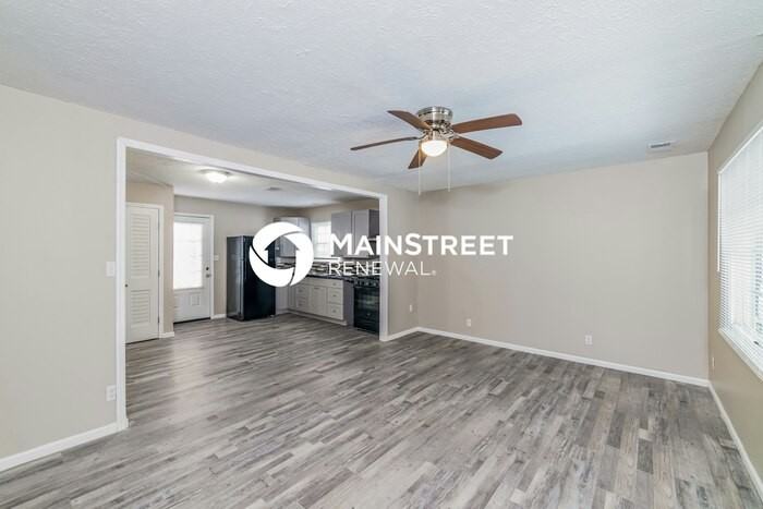 5810 Alanadale Dr - Photo 3 of 16