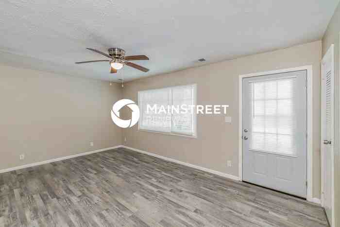 5810 Alanadale Dr - Photo 5 of 16