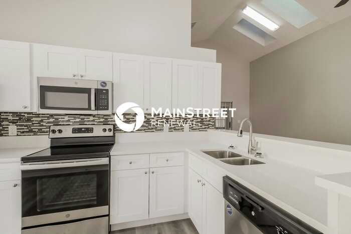 1318 Abberton Dr - Photo 6 of 16