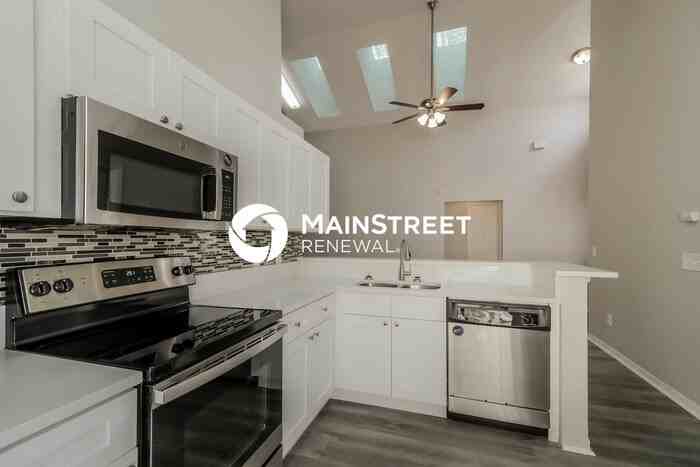 1318 Abberton Dr - Photo 7 of 16