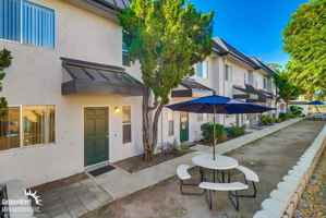 featured image of 1950 Arnold Way #18