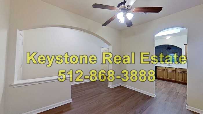 308 Rinehardt Street - Photo 6 of 30