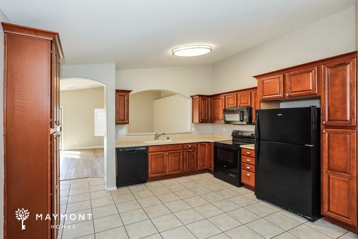 1906 S Valley Dr - Photo 5 of 12