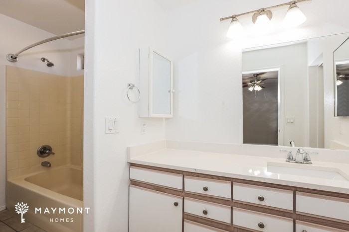 1906 S Valley Dr - Photo 7 of 12