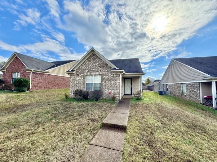 10095 Nolton Cir - Photo 2 of 22