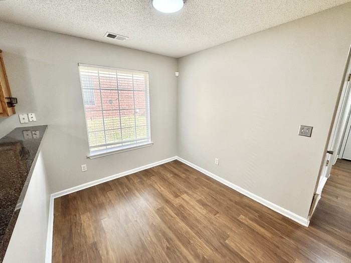 10095 Nolton Cir - Photo 7 of 22