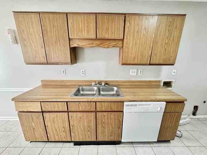 6506 Wimble Rd - Photo 6 of 17