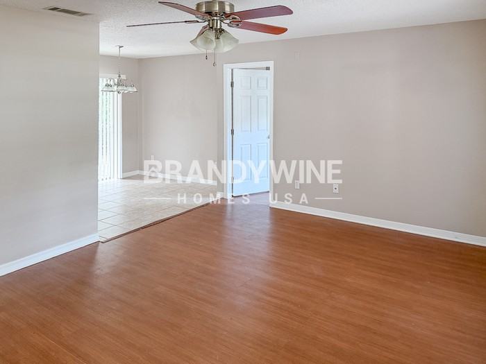 215 Shore Road - Photo 5 of 27