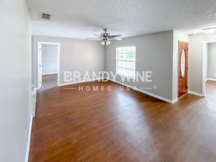 215 Shore Road - Photo 6 of 27