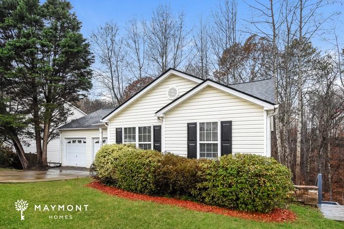 329 Hillcrest Ln - Photo 5 of 13