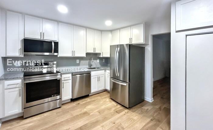 16318 Taconic Circle - Photo 6 of 17