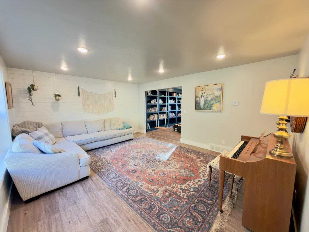 4241 North Chapel View Circle - Photo 3 of 12