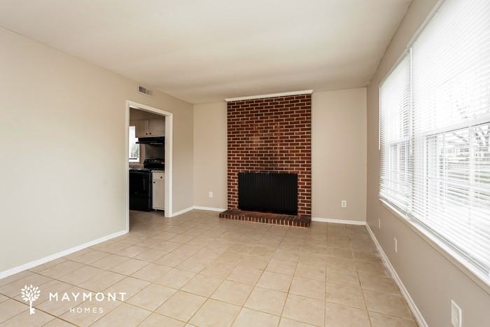 517 Lama St - Photo 5 of 12