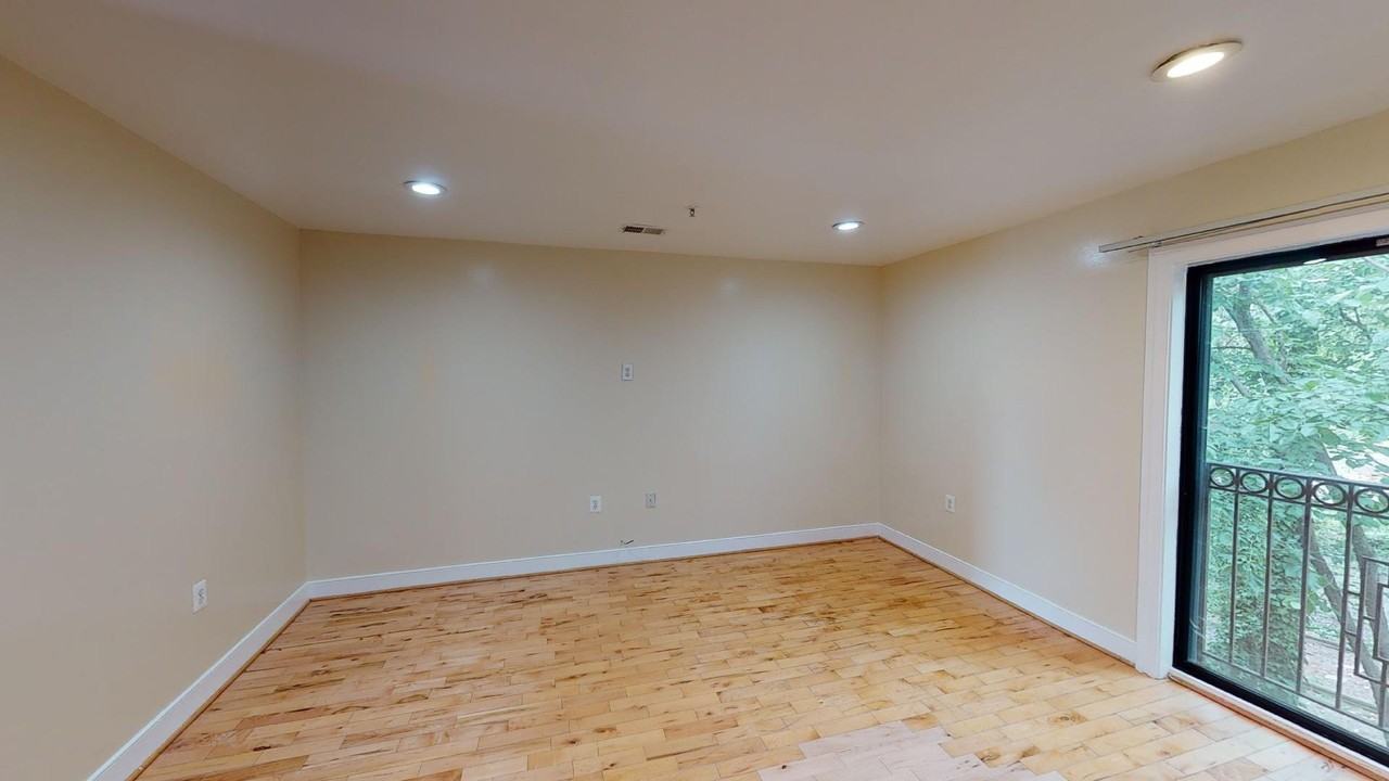 310 Atlantic St Se #103B - Photo 6 of 12