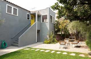 942 20th Street #B - Photo 1 of 1