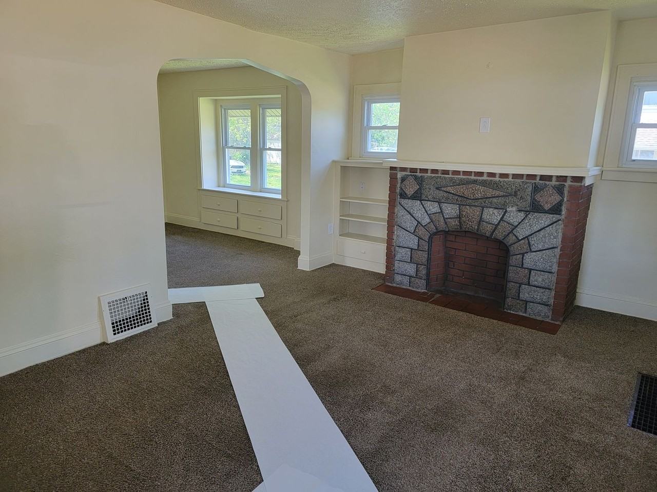 570 Talbot Ave #NA - Photo 2 of 7