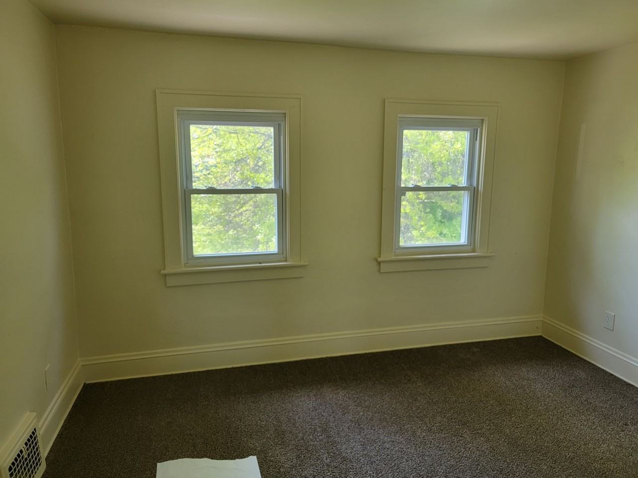 570 Talbot Ave #NA - Photo 5 of 7